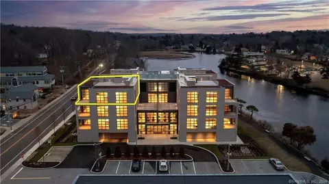 60 Wilton Rd #PENTHOUSE 4B, Westport, CT 06880