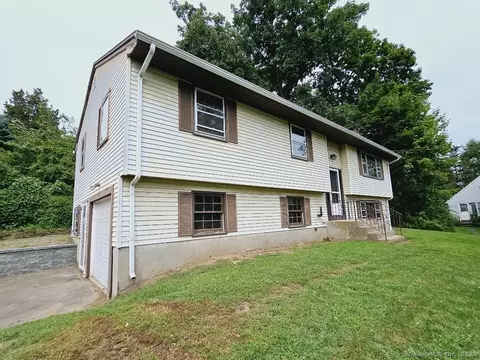 53 High Meadow Ln, Meriden, CT 06451