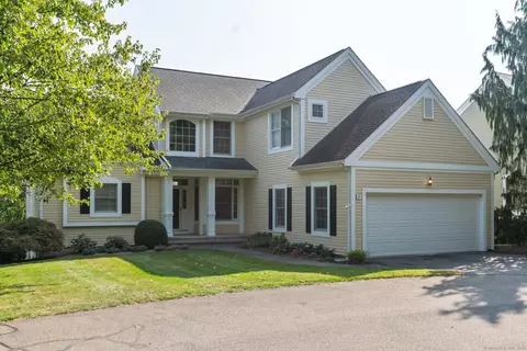 11 Belhaven #11, Cromwell, CT 06416