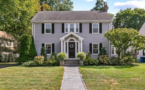 71 Spring Glen Ter, Hamden, CT 06517