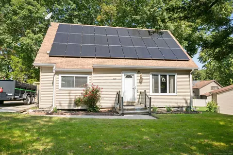 430 Mulberry St, Naugatuck, CT 06770