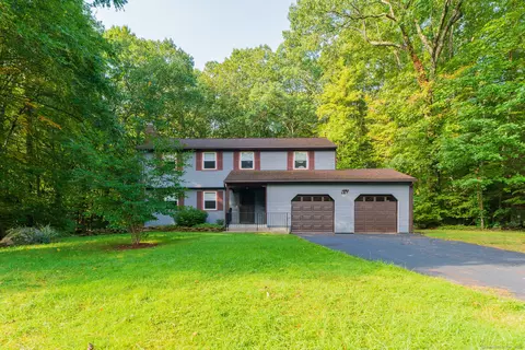 25 Bob White Way, Simsbury, CT 06089