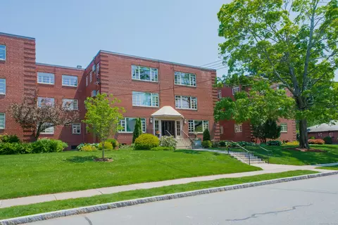 30 Outlook Ave #201, West Hartford, CT 06119