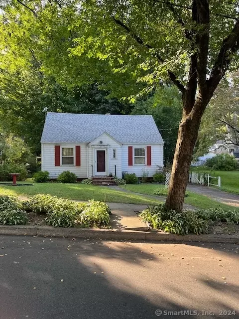 20 Glen View Ter, New Haven, CT 06515