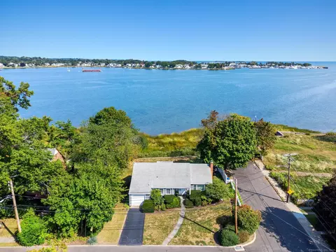68 Quintard Ave, Norwalk, CT 06854