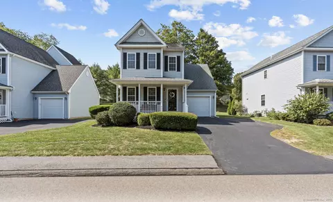 3 Hickory Ct #3, Wallingford, CT 06492