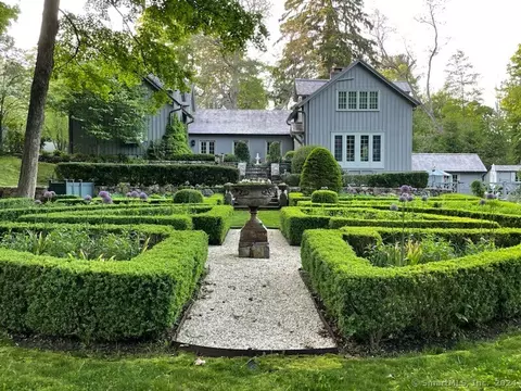 172 N Salem Rd, Ridgefield, CT 06877
