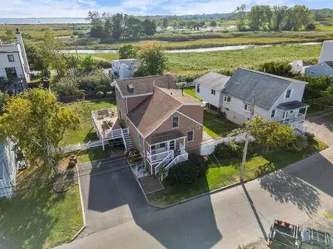 28 Cooper Ave, Milford, CT 06460