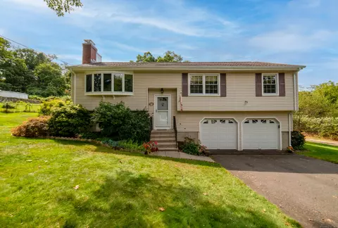 22 Cook Ln, Beacon Falls, CT 06403