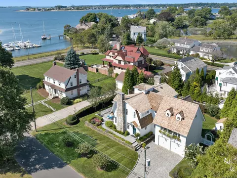 5 Roosevelt Rd, Westport, CT 06880