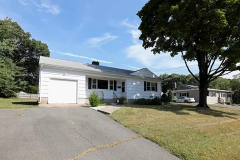 147 Chambers St, Manchester, CT 06042