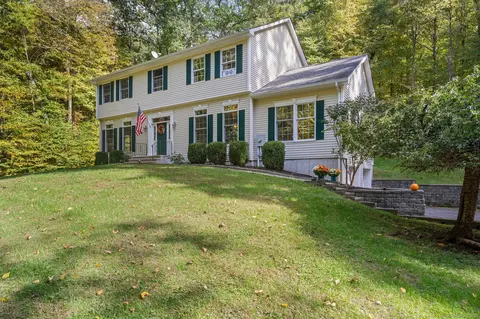 7 Laurel Rdg, New Milford, CT 06776