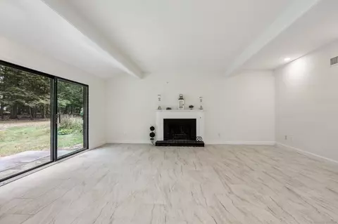 1006 Heritage Vlg #A, Southbury, CT 06488