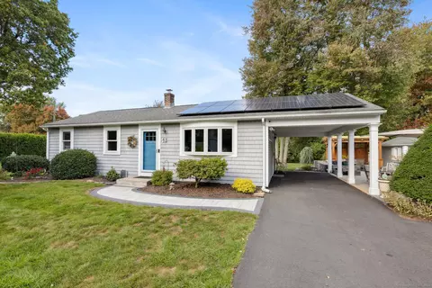 43 Dogwood Ln, South Windsor, CT 06074