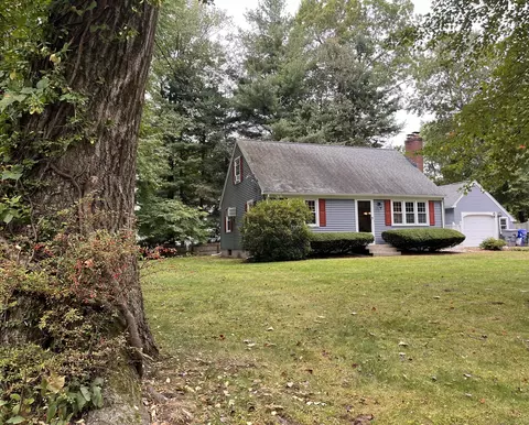 7 Davis Ave, Enfield, CT 06082