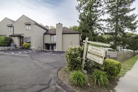 150 Hope St #14, Stamford, CT 06906