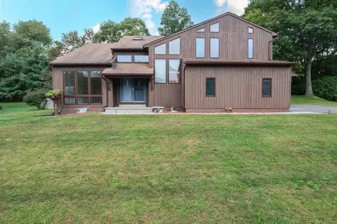 405 Neill Dr, Watertown, CT 06795