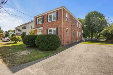 221 Hunyadi Ave, Fairfield, CT 06824