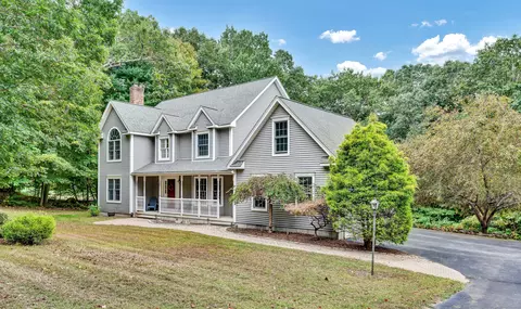 31 Hawks Lndg, Hebron, CT 06231