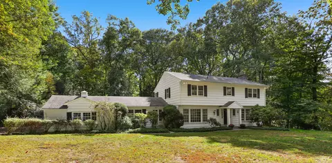 3 Dundee Rd, Stamford, CT 06903