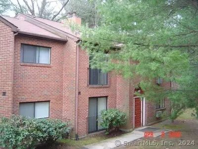 9 Darling St #T, Southington, CT 06489