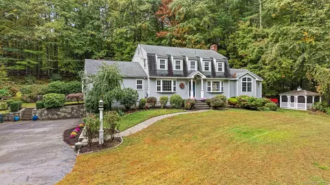 231 Stratton Brook Rd, Simsbury, CT 06092
