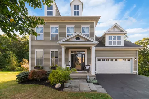 10 Stonington Ct #10, Middlebury, CT 06762