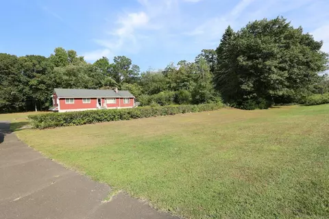 3570 Broadbridge Ave, Stratford, CT 06614