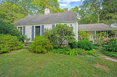 48 Hickory Dr, Glastonbury, CT 06073