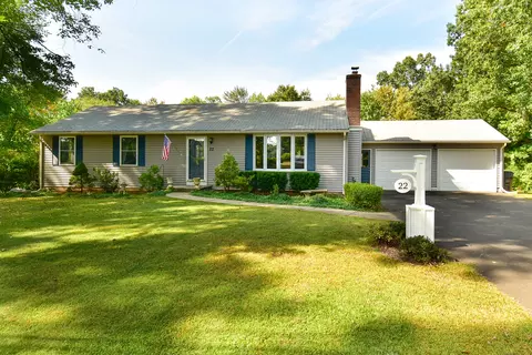 22 Charnley Rd, Enfield, CT 06082