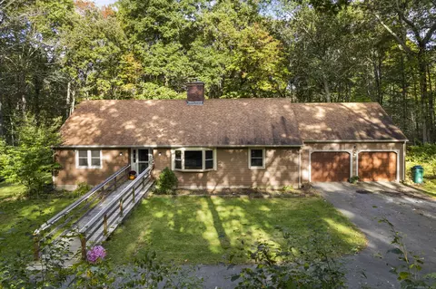 14 Deer Ridge Rd, Killingworth, CT 06419