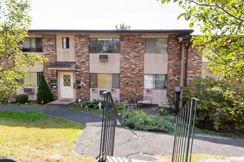 10 Kay Ln #H, Waterbury, CT 06708