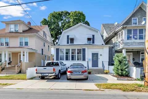 152 Lorraine St, Bridgeport, CT 06604