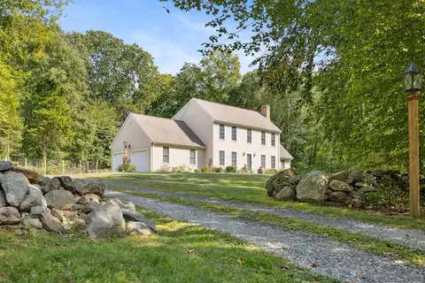 10 Ridgebury Rd, East Haddam, CT 06423