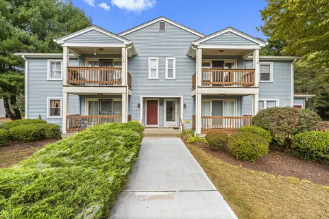 104 Ashmead Cmns #104, Enfield, CT 06082