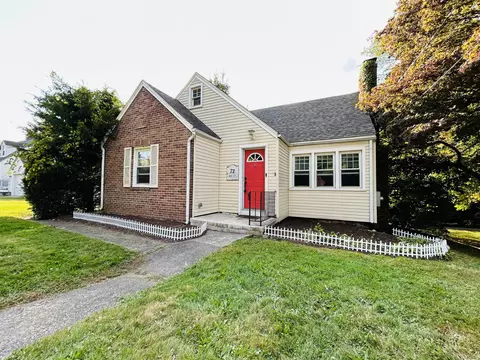 72 Bee St, Meriden, CT 06450