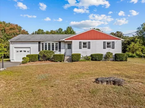 91 Montowese Ave, North Haven, CT 06473