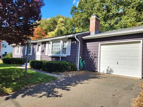 15 Guild St, Enfield, CT 06082