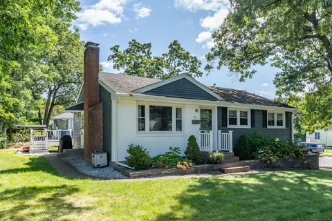 55 Grant Rd, Manchester, CT 06042