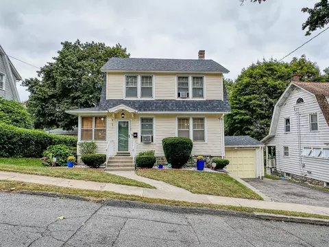 137 Dwight St, Waterbury, CT 06704