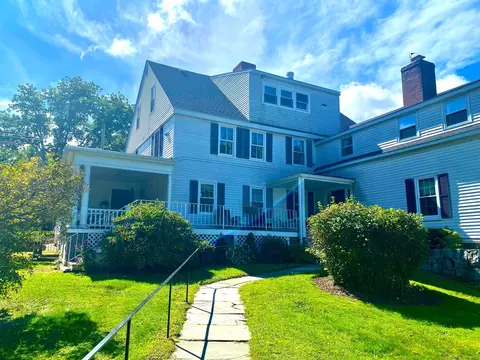 3 Greenwoods Rd E #2B, Norfolk, CT 06058