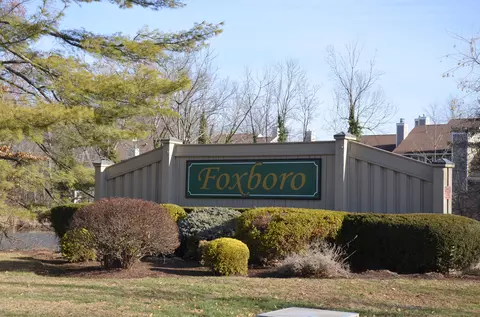 195 Foxboro Dr #195, Newington, CT 06111