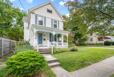 25 Evergreen Ave, Middletown, CT 06457
