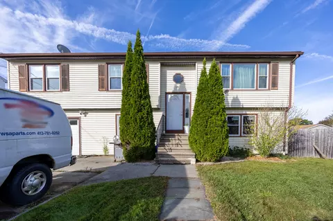 39 Hillsdale Ave, Waterbury, CT 06704