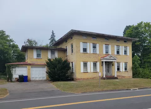 104 Elm St, Windsor Locks, CT 06096