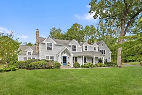 28 Rocaton Rd, Darien, CT 06820