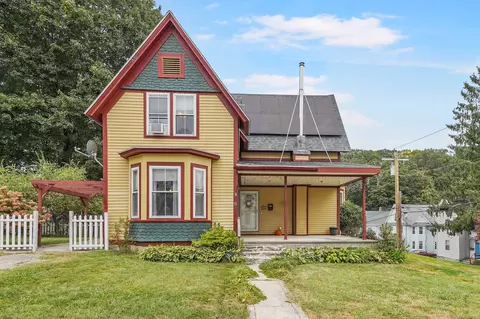 16 George St, Putnam, CT 06260