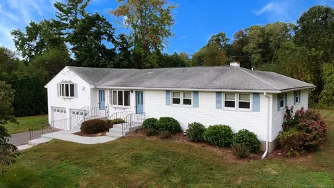7 Mahoney Rd, East Windsor, CT 06088