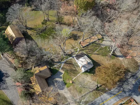155 Whipstick Rd, Wilton, CT 06897