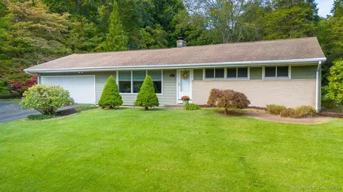 47 Ridgewood Rd, Wallingford, CT 06492